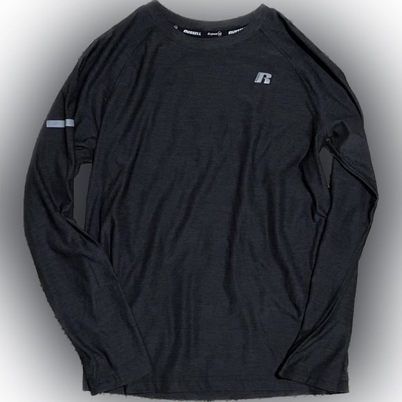 Boys Long Sleeve Tight Fitting T-Shirt Like NEW - Picture 1 of 5